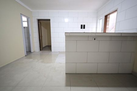 Sala de casa para alugar com 2 quartos, 65m² em Jardim Santo André, Santo André