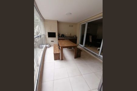 Apartamento à venda com 128m², 3 quartos e 3 vagasVaranda