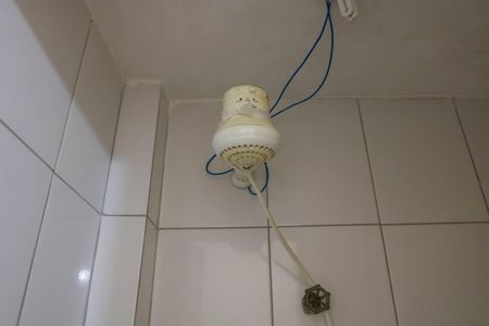 Apartamento para alugar com 59m², 2 quartos e sem vagaBanheiro do Quarto de Serviço - Quarto Reversível