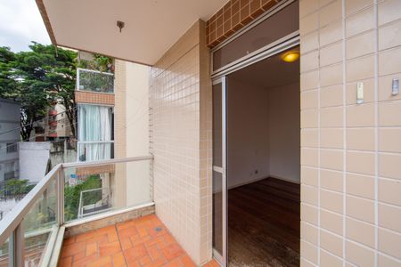 Apartamento à venda com 110m², 3 quartos e 1 vagaVARANDA