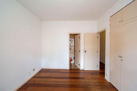 Apartamento à venda com 110m², 3 quartos e 1 vagaQUARTO3