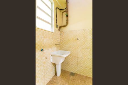 Casa para alugar com 100m², 2 quartos e sem vagaÁrea de Serviço