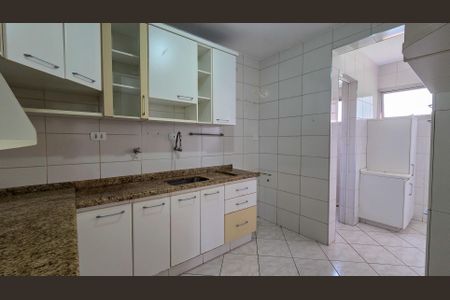 Cozinha de apartamento à venda com 2 quartos, 64m² em Jardim Taquaral, São Paulo