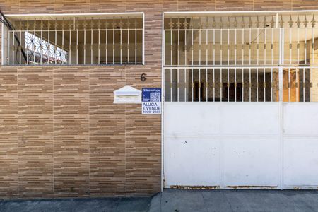 Casa para alugar com 45m², 1 quarto e sem vagaPlaquinha