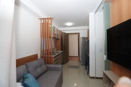 Sala de apartamento para alugar com 1 quarto, 35m² em Graça, Salvador