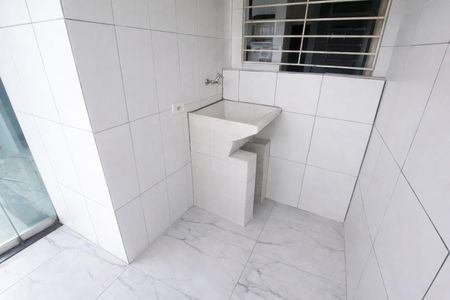 Casa para alugar com 60m², 1 quarto e sem vagaÁrea de Serviço