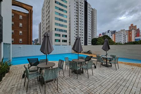 Apartamento à venda com 97m², 2 quartos e 2 vagasÁrea comum - Piscina