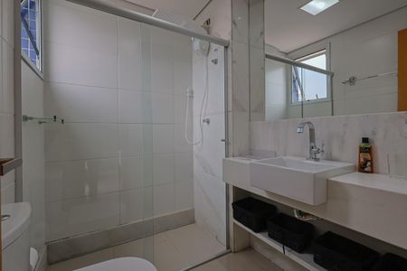 Apartamento à venda com 97m², 2 quartos e 2 vagasBanheiro da Suíte 2