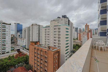 Apartamento à venda com 97m², 2 quartos e 2 vagasVaranda