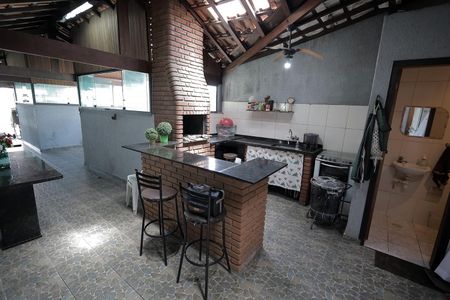 Apartamento à venda com 157m², 3 quartos e 2 vagasChurrasqueira