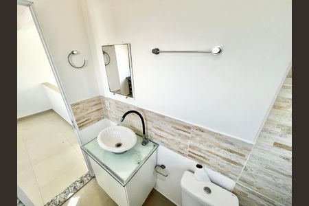 Casa para alugar com 25m², 1 quarto e sem vaga Casa para alugar com 25m², 1 quarto e sem vagaBanheiro