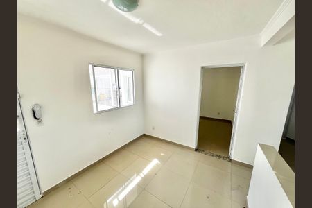 Casa para alugar com 25m², 1 quarto e sem vaga Casa para alugar com 25m², 1 quarto e sem vagaSala/Cozinha