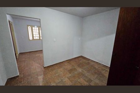 Sala 2 de casa para alugar com 3 quartos, 200m² em Setor Faicalville, Goiânia