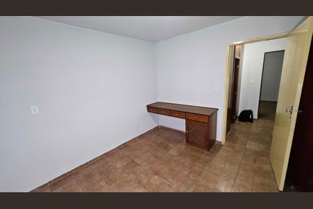 Quarto 1 de casa para alugar com 3 quartos, 200m² em Setor Faicalville, Goiânia