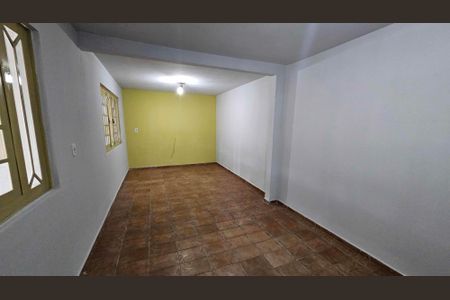 Casa para alugar com 200m², 3 quartos e 3 vagasSala