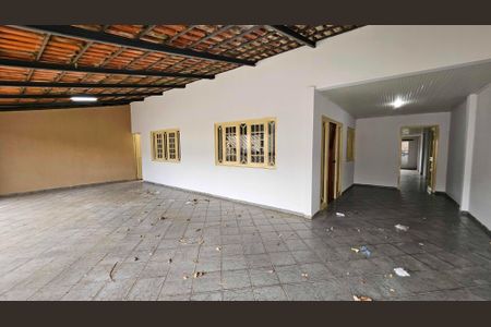 Casa para alugar com 200m², 3 quartos e 3 vagasGaragem