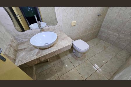 Casa para alugar com 200m², 3 quartos e 3 vagasBanheiro do Quarto 3