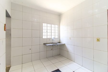 Casa para alugar com 90m², 2 quartos e 2 vagasCozinha