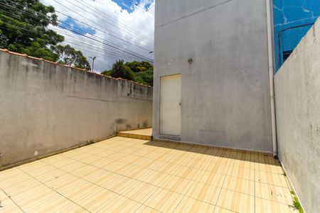 Casa para alugar com 90m², 2 quartos e 2 vagasQuintal/Garagem