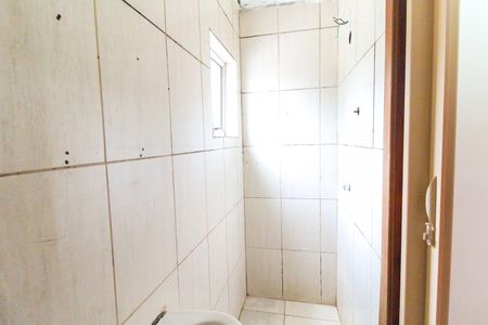 Casa para alugar com 90m², 2 quartos e 2 vagasBanheiro