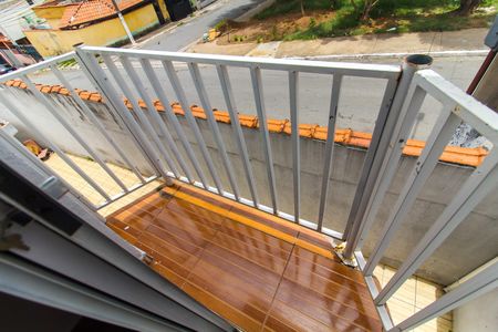 Sacada do Quarto 1 de casa para alugar com 2 quartos, 90m² em Limoeiro, São Paulo