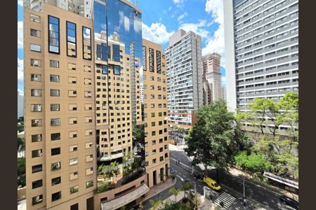 Vista de apartamento à venda com 1 quarto, 29m² em Indianópolis, São Paulo