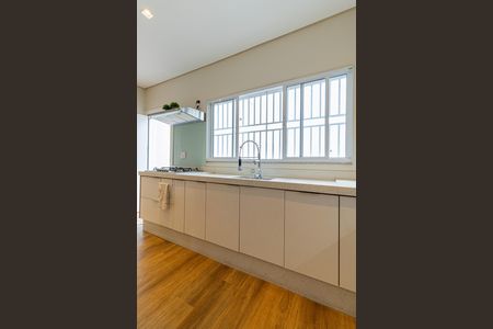 Casa à venda com 165m², 3 quartos e 3 vagasSala e Cozinha 