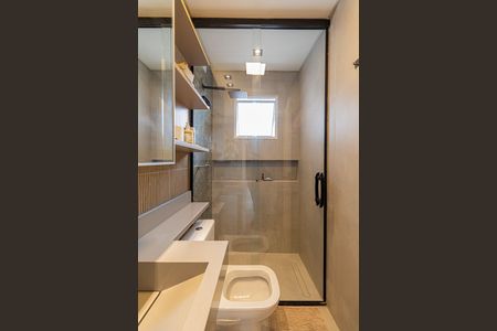 Casa à venda com 165m², 3 quartos e 3 vagasBanheiro Suíte 3