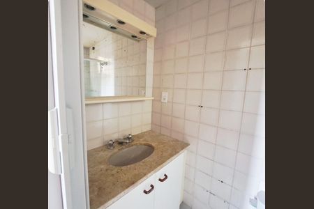 Apartamento para alugar com 65m², 2 quartos e 2 vagas Apartamento para alugar com 65m², 2 quartos e 2 vagasBanheiro da Suíte