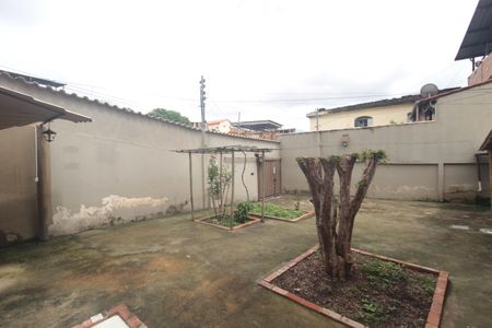 Casa para alugar com 300m², 3 quartos e 4 vagasQuintal