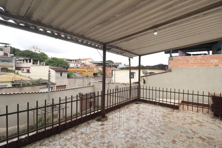 Casa para alugar com 300m², 3 quartos e 4 vagasTerraço