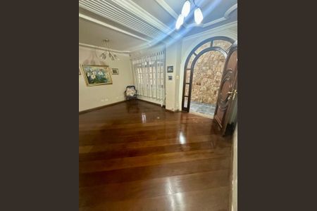 Casa à venda com 3 quartos, 350m² em Vila Bela, São Paulo