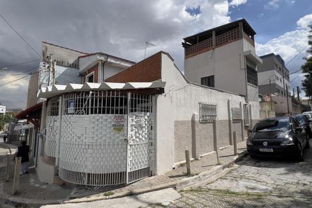 Casa à venda com 95m², 2 quartos e 1 vagaFachada
