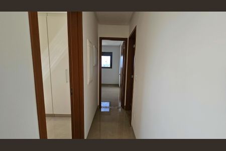 Banheiro Corredor de apartamento para alugar com 3 quartos, 86m² em Setor Pedro Ludovico, Goiânia