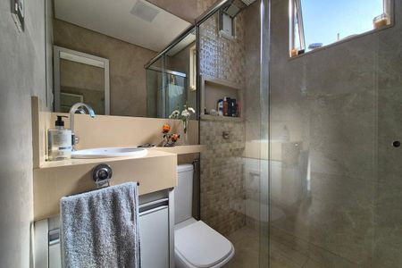 Apartamento à venda com 64m², 2 quartos e 1 vagaBanheiro