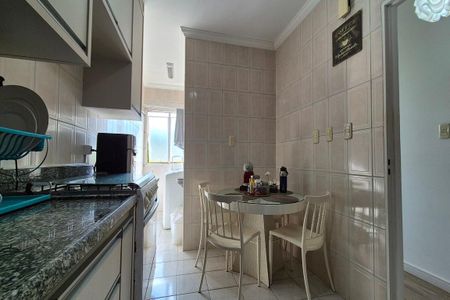 Apartamento à venda com 64m², 2 quartos e 1 vagaCozinha 
