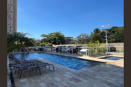 Apartamento à venda com 64m², 3 quartos e 1 vaga Apartamento à venda com 64m², 3 quartos e 1 vagaÁrea comum - Piscina