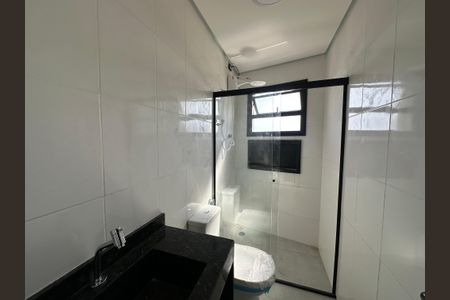 Banheiro de casa para alugar com 1 quarto, 42m² em Vila Pouso Alegre, Barueri