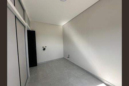 Quarto de casa para alugar com 1 quarto, 42m² em Vila Pouso Alegre, Barueri