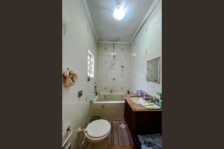 Casa à venda com 90m², 2 quartos e sem vagaBanheiro da Suíte