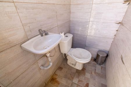 Casa para alugar com 85m², 4 quartos e 3 vagasBanheiro