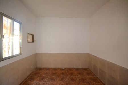 Quarto 1 de casa para alugar com 2 quartos, 180m² em Cerâmica, Nova Iguaçu