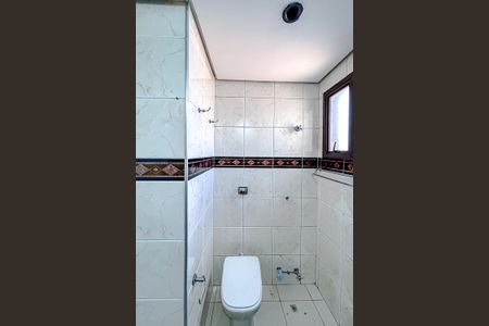 Apartamento à venda com 176m², 4 quartos e 3 vagasBanheiro da Suíte 1