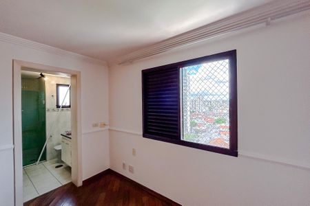 Apartamento à venda com 176m², 4 quartos e 3 vagas Suíte 2