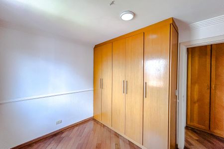 Apartamento à venda com 176m², 4 quartos e 3 vagas Suíte 2