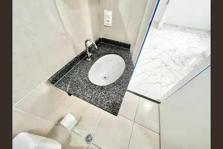 Apartamento para alugar com 35m², 2 quartos e sem vaga Apartamento para alugar com 35m², 2 quartos e sem vagaBanheiro