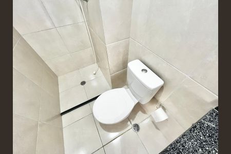 Apartamento para alugar com 35m², 2 quartos e sem vaga Apartamento para alugar com 35m², 2 quartos e sem vagaBanheiro