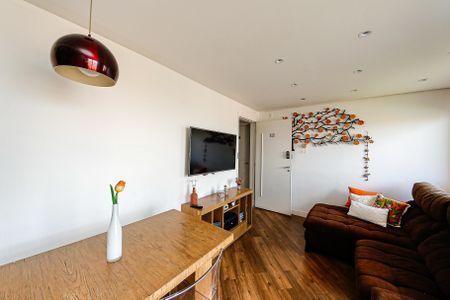 Sala de apartamento para alugar com 3 quartos, 63m² em Vila Ema, São Paulo