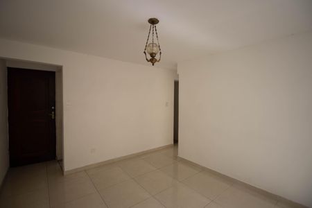 Sala de apartamento para alugar com 1 quarto, 45m² em Estrela do Norte, São Gonçalo