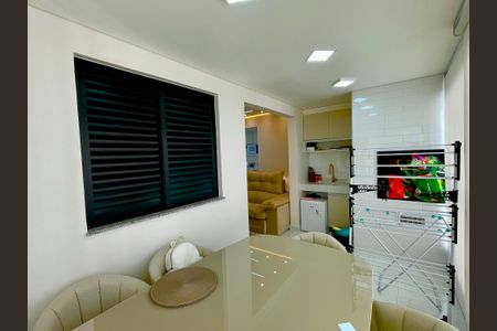 Apartamento à venda com 70m², 2 quartos e 1 vagaVaranda da Sala